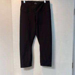 Nike Dri-Fit Crop Leggings